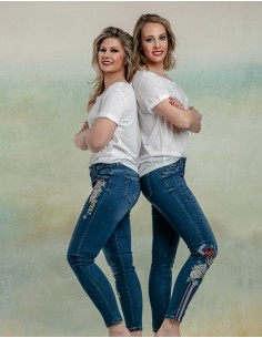 Background hand painted PM7351